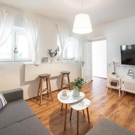 דוברובניק Apartment Near Old Town, Free Parking & Huge Garden מראה חיצוני תמונה