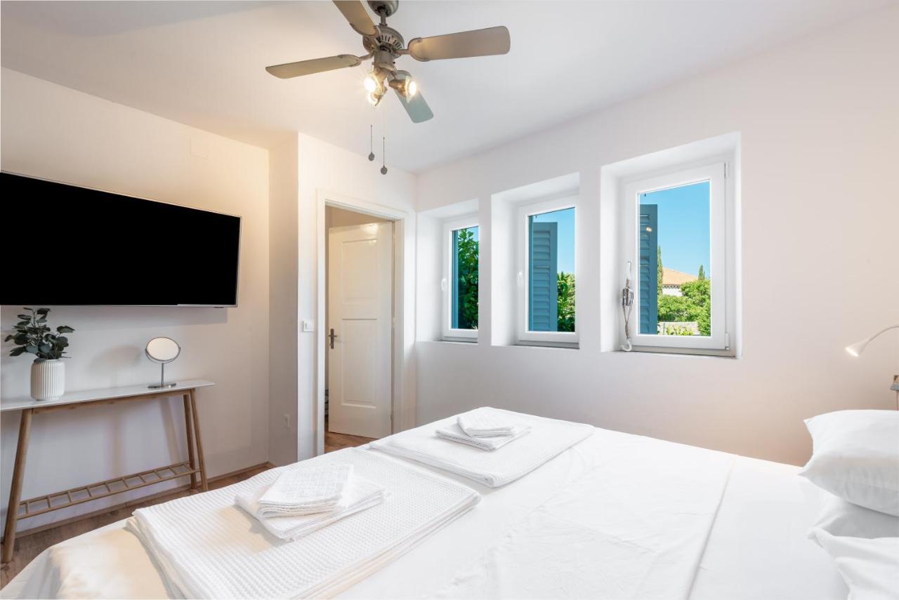 דוברובניק Apartment Near Old Town, Free Parking & Huge Garden מראה חיצוני תמונה
